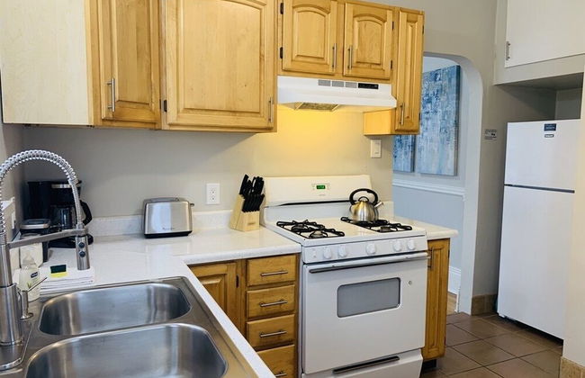 Stunning Bungalow Next to Unc - Free Cruiser Bikes! - Photo 6