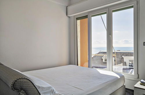 Photo 6 - Sunset Apartment Above the sea by Wonderful Italy