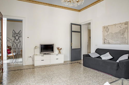 Foto 4 - Cavour Apartment With Balcony by Wonderful Italy