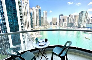 Foto 1 - Whitesage - Marina Gem, Fancy Apartment with Waterfront Views