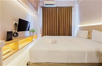 Photo 3 - Scenic Designed And Comfy Studio At Sky House Bsd Apartment