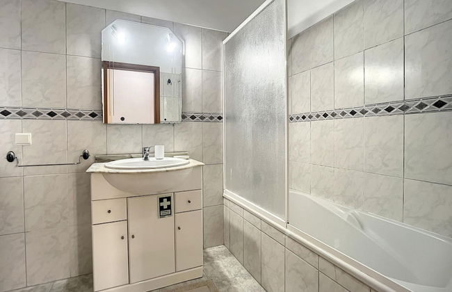 Milagres Apartment by Atlantic Holiday - Photo 24