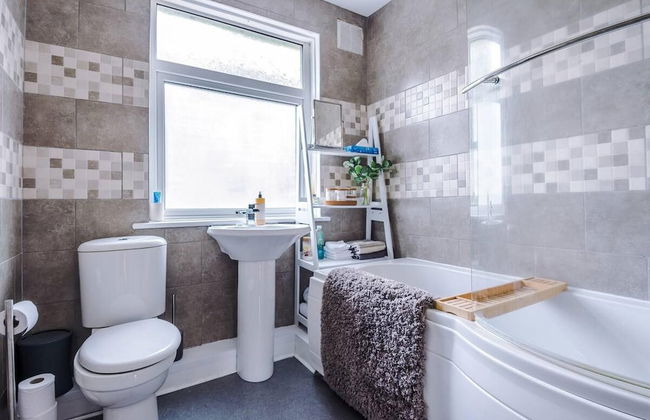 Elegant 2BD Family Retreat Blackpool Town! - Foto 12