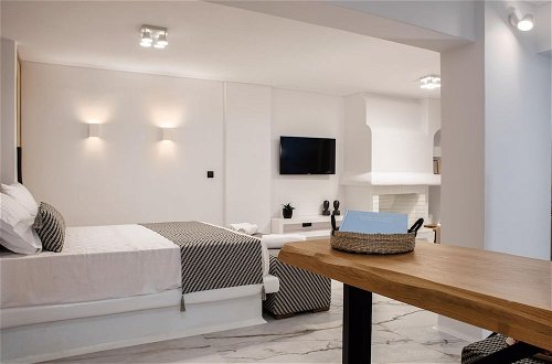 Photo 2 - K Suites Naxos One Bedroom Apartment