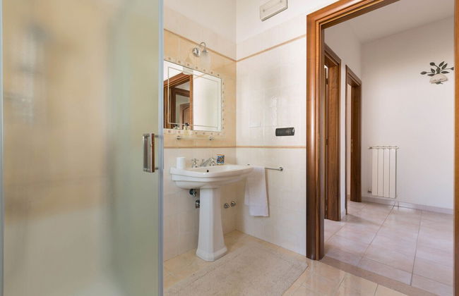Villa Chiaraluna - Photo 24