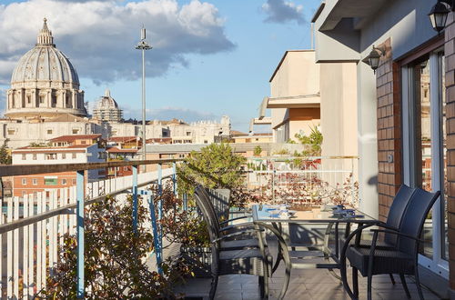 Photo 16 - Vatican Luxury Penthouse With Terrace