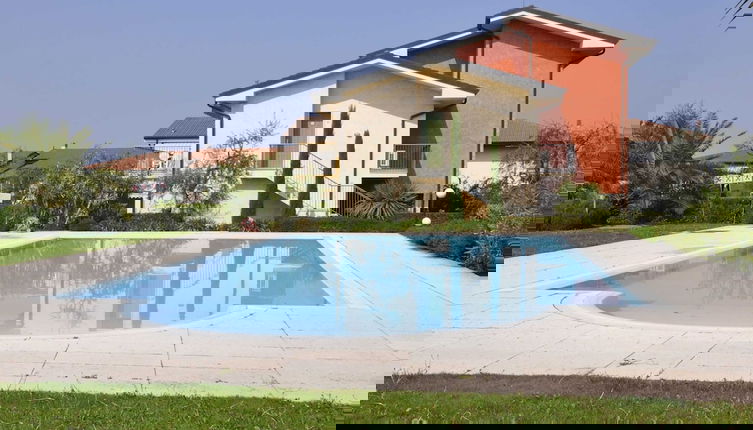 Foto 1 - Holiday Home with Nicely Decorated Interior near Lake Garda