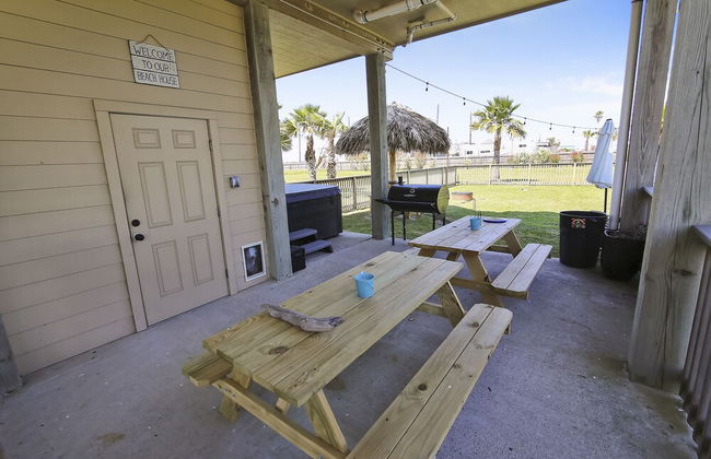 Beach Retreat - Photo 22