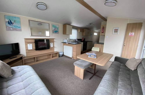 Photo 17 - 2-bed Self Catering Caravan in Millom