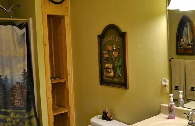 Comfortable Mountain Home near Everything yet Private - Foto 14