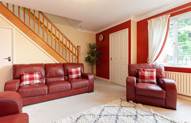 Irlam's Home from Home - Photo 14