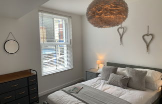 Photo 3 - Charming Apartment Ilfracombe, Central Location