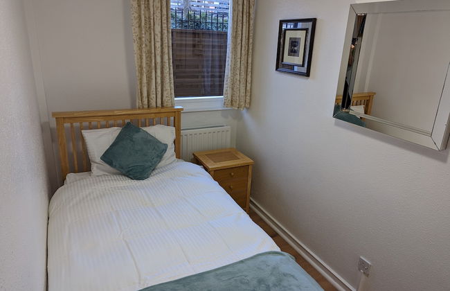 Beautiful Independent Apartment in London, UK - Photo 7