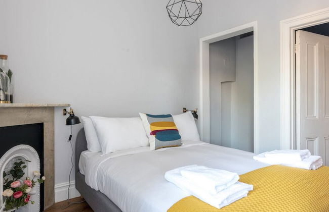 Stunning Flat Near the Beach & Trains - Foto 7