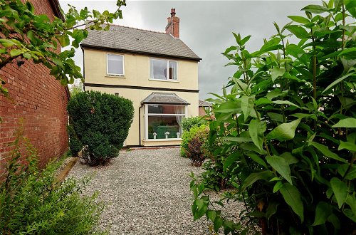 Photo 18 - Detached 3 Bed House, Ideal for Long Stays & Pets