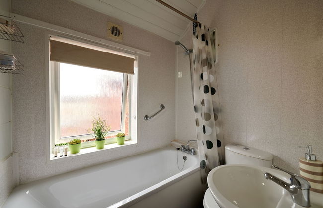 Detached 3 Bed House, Ideal for Long Stays & Pets - Photo 14