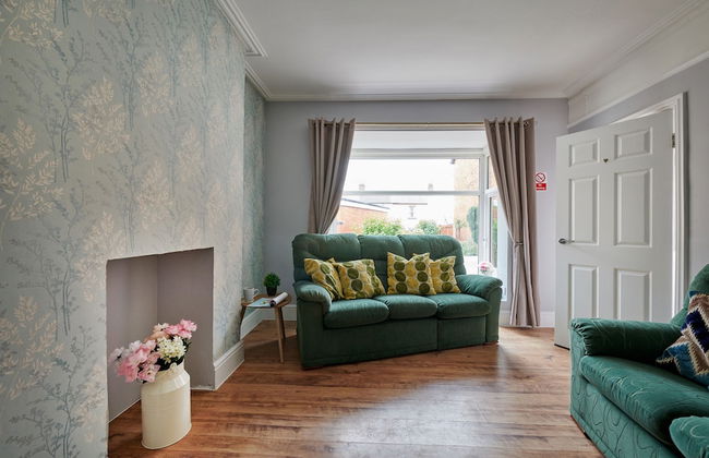 Detached 3 Bed House, Ideal for Long Stays & Pets - Photo 11