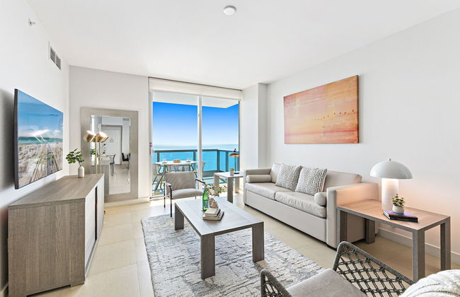 Dharma Home Suites Miami at Monte Carlo - Foto 54