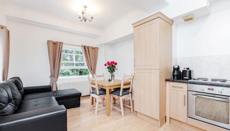 Photo 1 - Smart 1bd apartment in Fulham Broadway