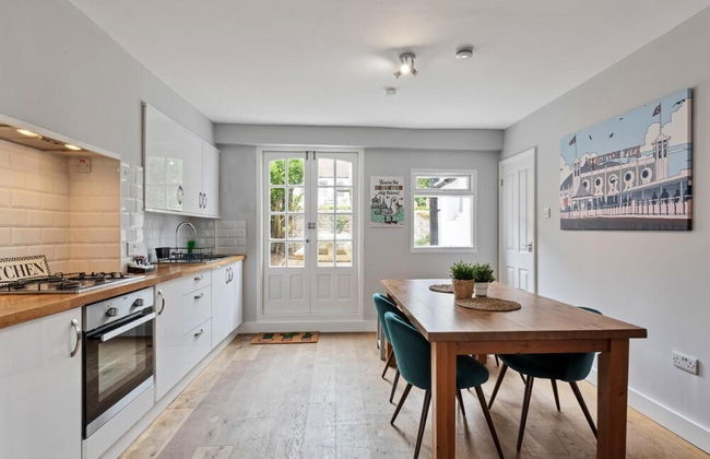 Hove Actually House - 4 Bedrooms - Garden - Foto 1