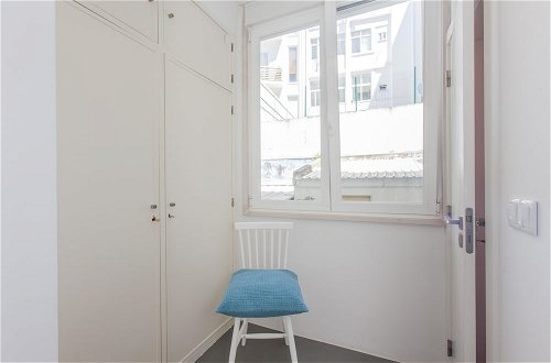Photo 5 - Renovated Apartment w/ Private Courtyard, By TimeCooler