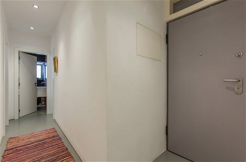 Photo 14 - Renovated Apartment w/ Private Courtyard, By TimeCooler