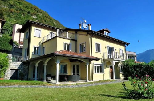 Foto 59 - Villa Oliveto with Pool and Lake view