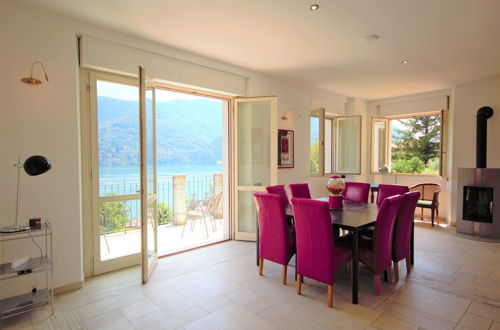 Photo 15 - Villa Oliveto with Pool and Lake view
