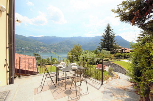 Photo 28 - Villa Oliveto with Pool and Lake view