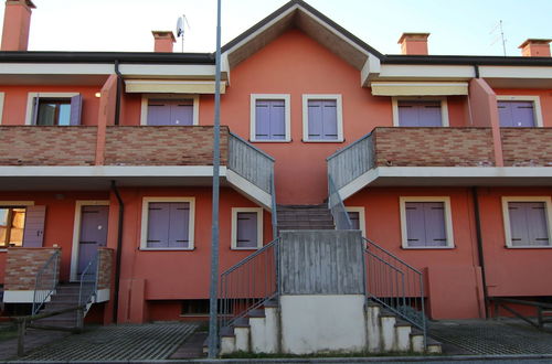 Photo 7 - Sun Drenched Residence with Pool in Rosolina Mare near Venice