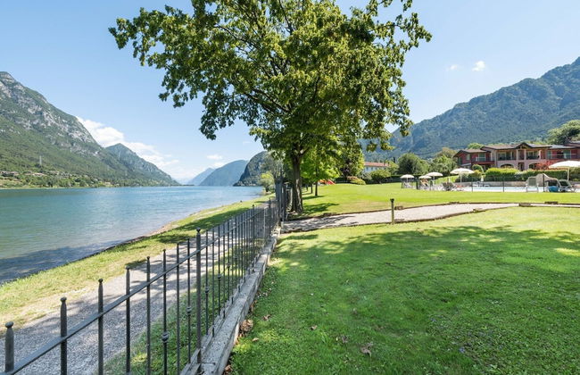 Idro Apartment With Shared Pool - Photo 30