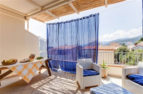Foto 13 - Restful Apartment in Cala Gonone with Balcony near Sea Beach