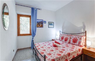 Foto 3 - Restful Apartment in Cala Gonone with Balcony near Sea Beach