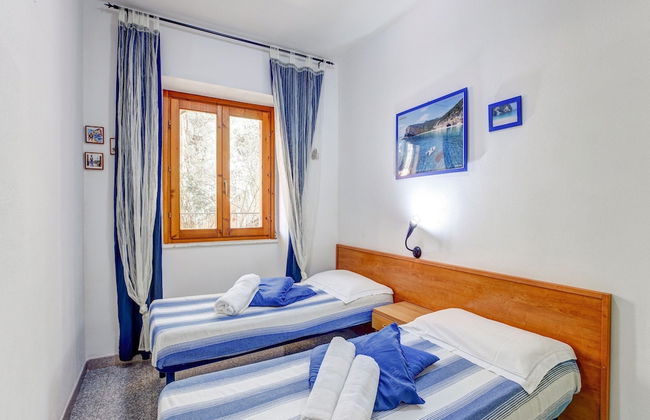 Restful Apartment in Cala Gonone with Balcony near Sea Beach - Foto 3