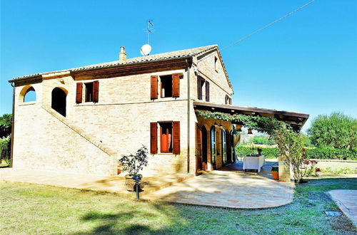 Photo 28 - Elegant Villa in Montecosaro Italy with Hot Tub