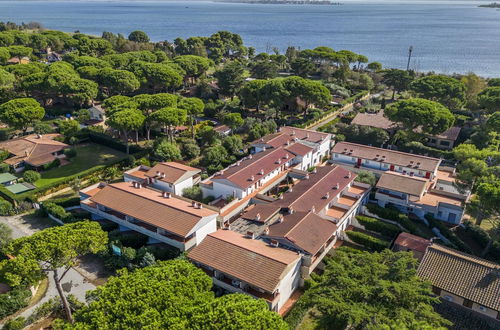 Photo 22 - Scenic Holiday Home in Giannella near Beach