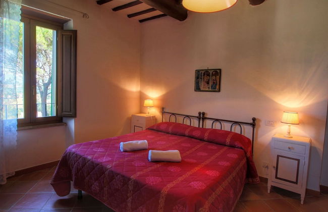 Beautiful Farmhouse with Hot Tub in Umbria - Foto 2