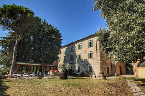 Photo 28 - Beautiful Farmhouse with Hot Tub in Umbria