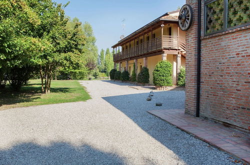 Photo 32 - Cozy Cottage in Portomaggiore near Lake