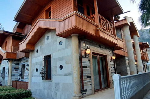 Foto 22 - Stunning 10 Bedroom Villa in Dalyan