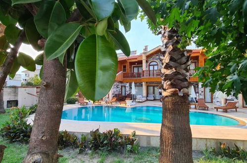 Foto 18 - Stunning 10 Bedroom Villa in Dalyan