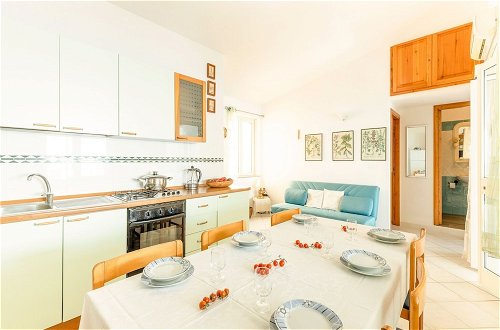 Foto 12 - Sprawling Apartment in Cala Gonone near Cala Fuili Beach