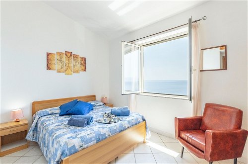 Foto 11 - Sprawling Apartment in Cala Gonone near Cala Fuili Beach