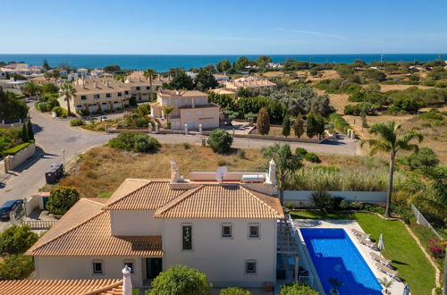 Photo 38 - Luxury Villa in Albufeira With Heated Private Pool