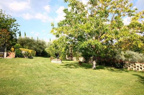 Photo 19 - Holiday Home in Selci With Pool