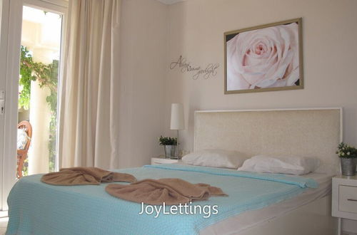 Photo 2 - Villa ST01 by JoyLettings