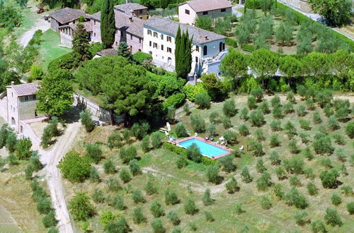 Foto 34 - Cozy Farmhouse with Swimming Pool in Le Tolfe near Florence