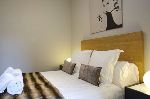 Photo 12 - BarcelonaForRent The Gaudi Suites