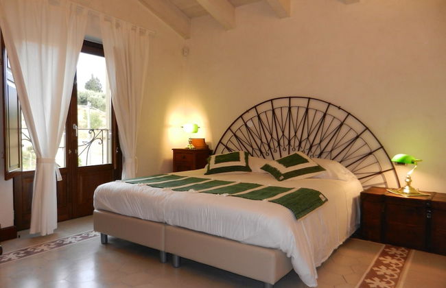 Elegant, Historical Villa with Swimming Pool in Rural Region near Etna - Foto 2