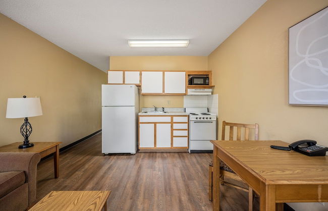 Affordable Suites Wilson - Photo 8